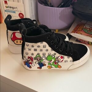 Kids Super Mario High-Top Sneakers - Black and White